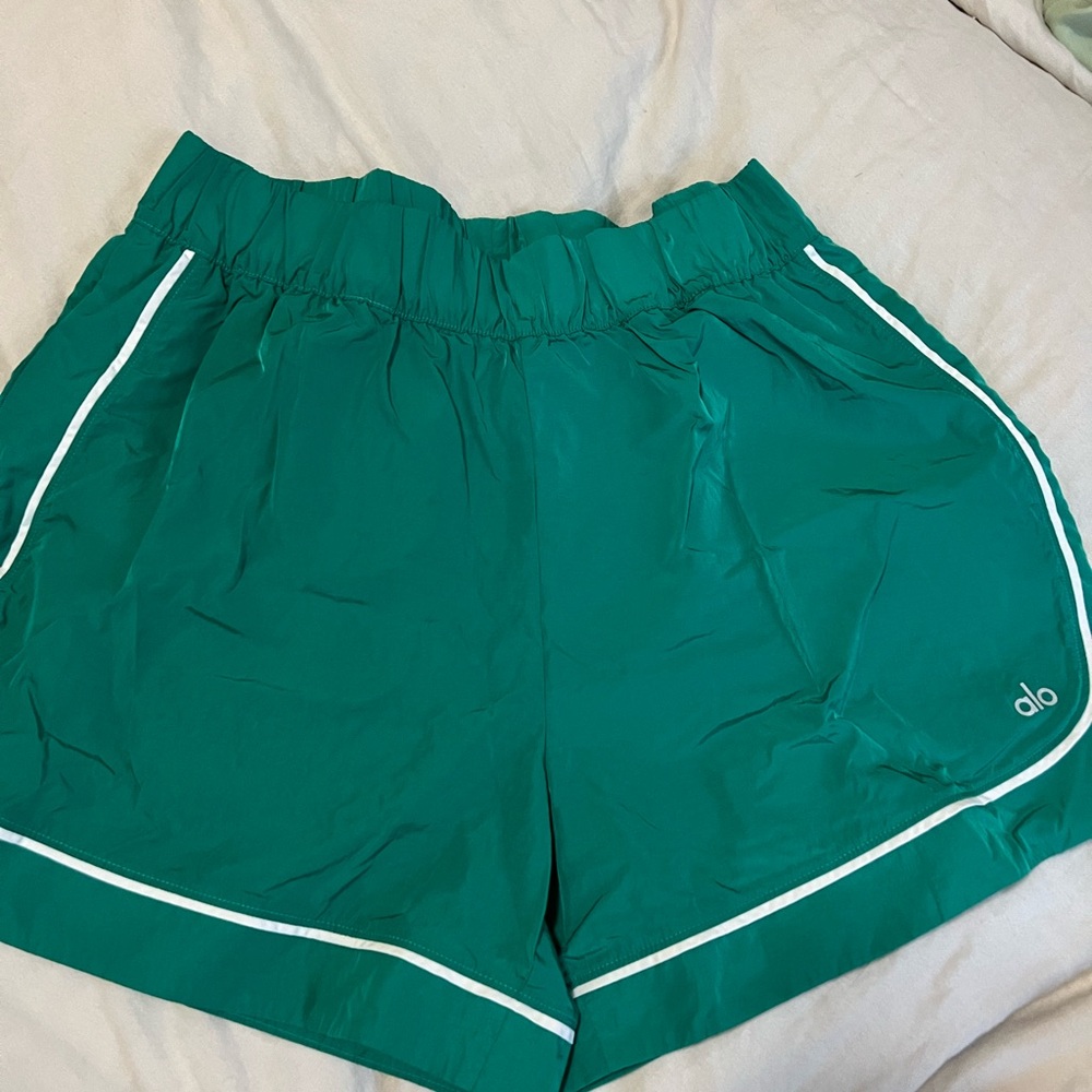 ALO Motivate Track Short
